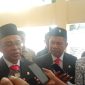 Bupati Ende, Yoseph Benediktus Badeoda didampingi Wakil Bupati, Dominikus Minggu Mere Saat Diwawancarai awak media/Foto:Fidel