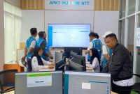 Petugas dan Manajemen PLN NTT Memastikan Seluruh Laporan Gangguan dan Keluhan Kelistrikan melalui Aplikasi PLN Mobile dapat diakomodir oleh Command Centre APKT PLN UIW NTT/Foto:Istimewa