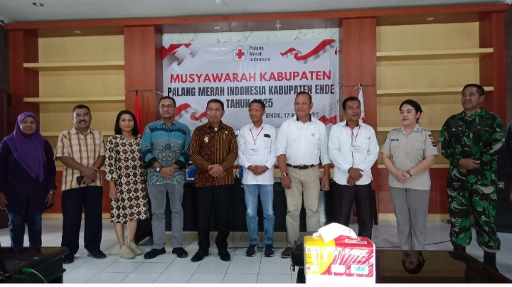 Wakil Bupati Ende, Bersama Pimpinan Muskab PMI dan Peserta Muskab PMI/foto :Fidel