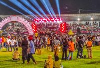 Konser musik bersama Juan Reza pada malam penutupan Bupati Ende Cup di Stadion Marilonga Ende. Minggu (3/8/2025) malam. Foto: Istimewa