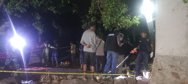 Tim Identifikasi Polres Sikka sedang melakukan olah TKP (Dok: Humas Polres Sikka)